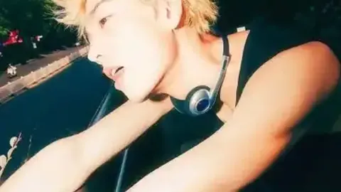 湖人热身赛中布朗尼表现不佳，前状元犀利点评：技能有待提升